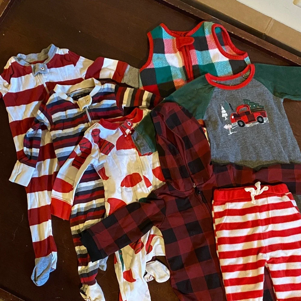 Set of 7 Christmas holiday sleepwear outfits sz 3-6 and 6 mos